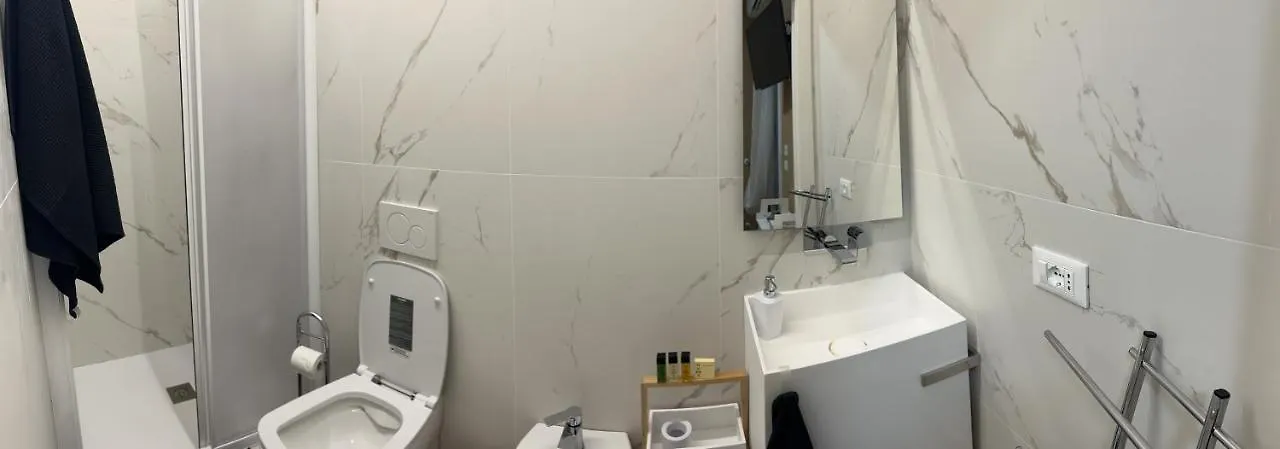 Villa Castello Only Room 利莫内-苏尔加达 住宿加早餐酒店